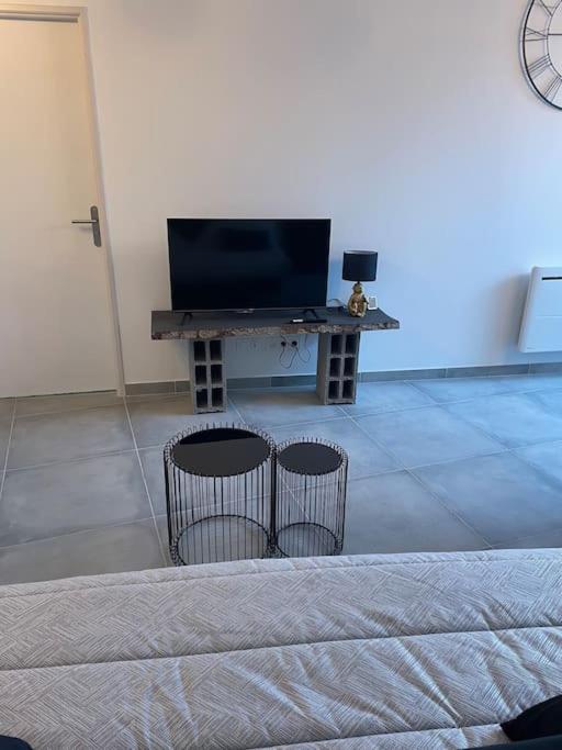 Loft Avec Terrasse Au Pied Du Chateau 엉부와스 외부 사진